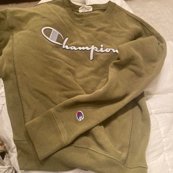 Champion Sweaters - Olive green Champion crew neck🤍